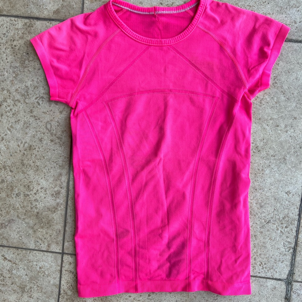 Ivviva by Lululemon Swiftly Tech Short Sleeve